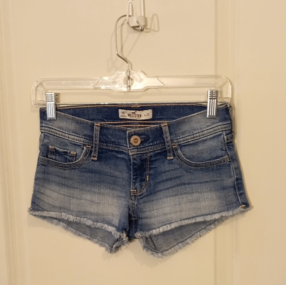 NWOT Hollister jean shorts
